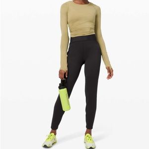 Lululemon Chase the Chill Super High-Rise Pant 28"
Black